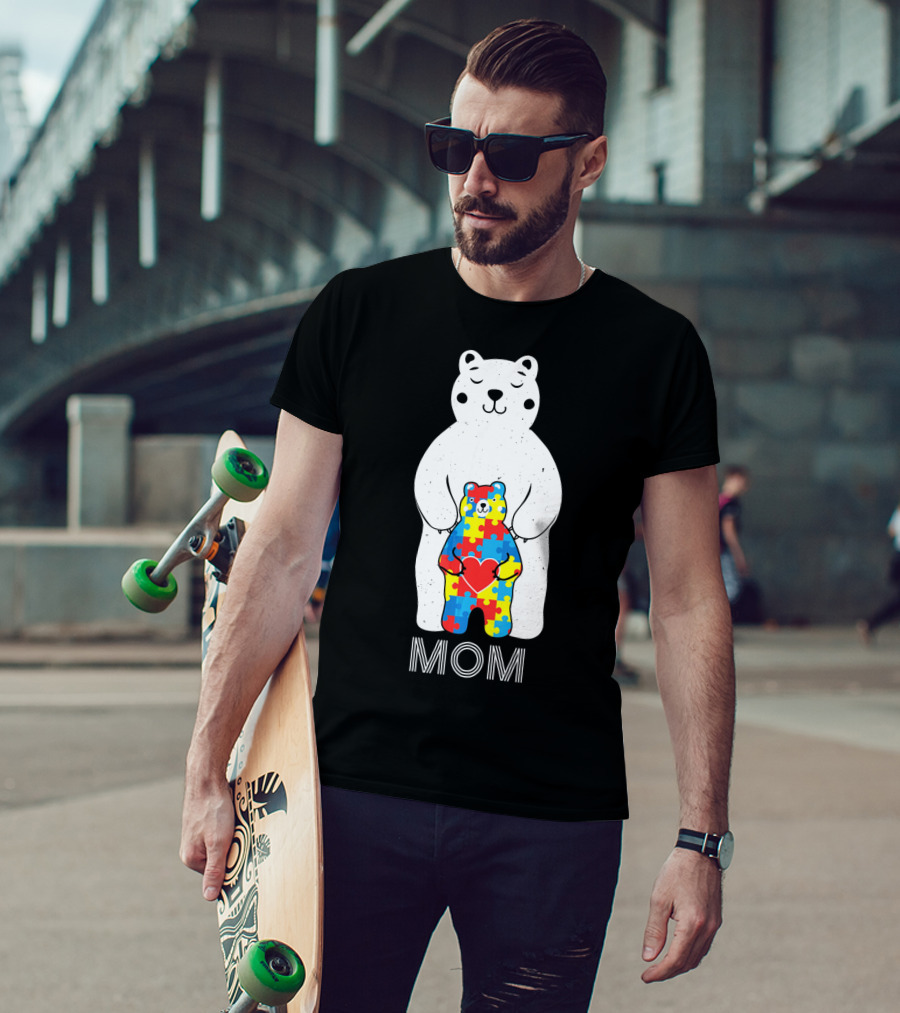 Mom Bear Holding Puzzle Heart Autism Awareness T-Shirt