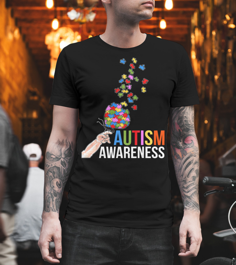 Autism Awareness Butterfly Puzzle Pieces Balloon T-Shirt