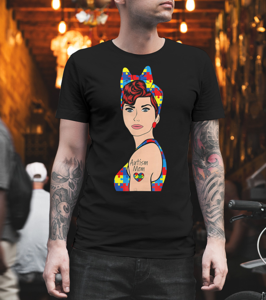 Autism Mom Autism Awareness Puzzle Heart Strong T-Shirt