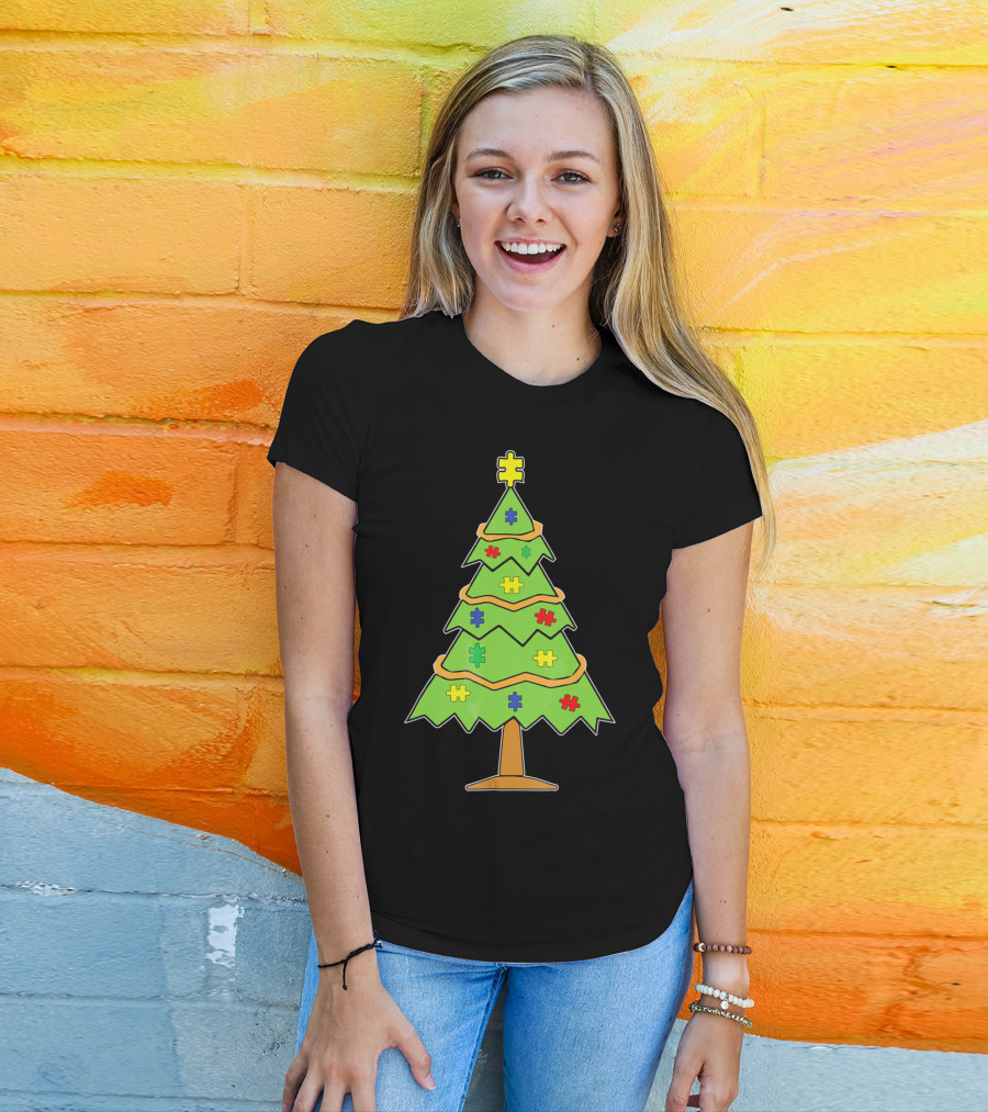 Autism Awareness Christmas Tree With Colorful Puzzle Pieces T-Shirt