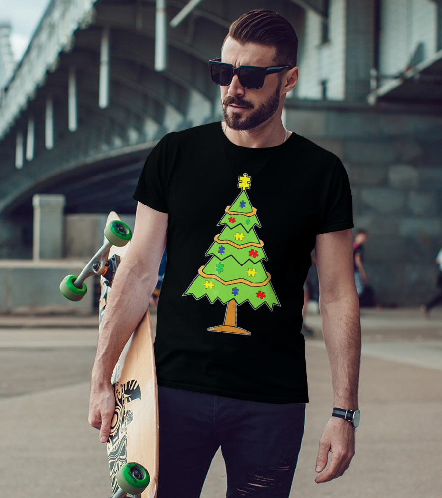 Autism Awareness Christmas Tree With Colorful Puzzle Pieces T-Shirt