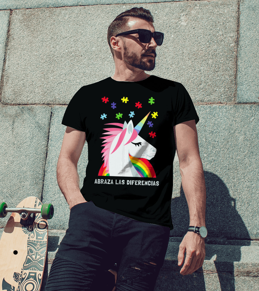Abraza Las Diferencias Autism Awareness Spanish Unicorn Puzzle Pieces T-Shirt