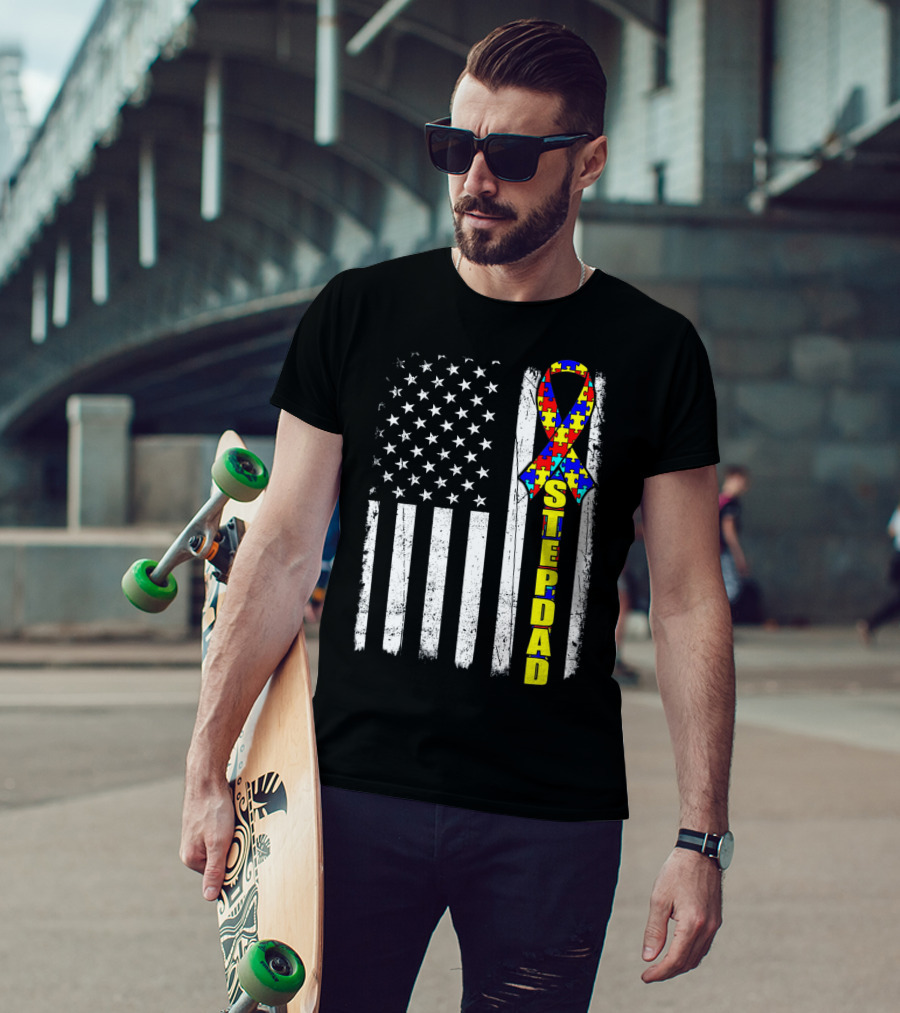 Stepdad Autism Awareness Puzzle Ribbon American Flag T-Shirt