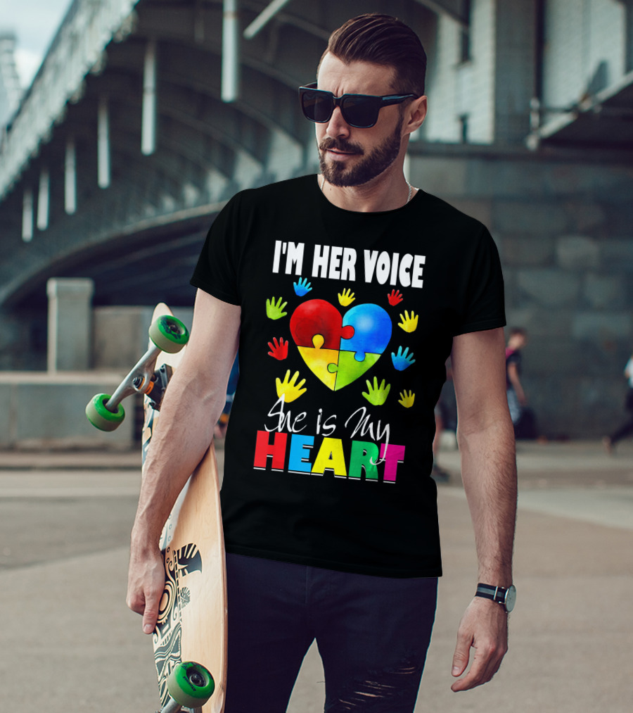 I'm Her Voice She Is My Heart Autism Awareness Puzzle Hands T-Shirt