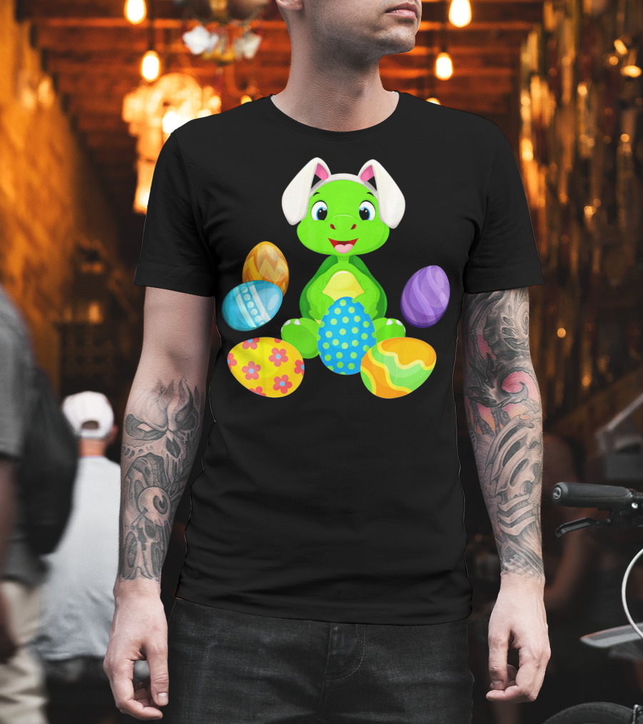 Turtle Bunny Rabbit With Hat Holding Easter Eggs T-Shirt