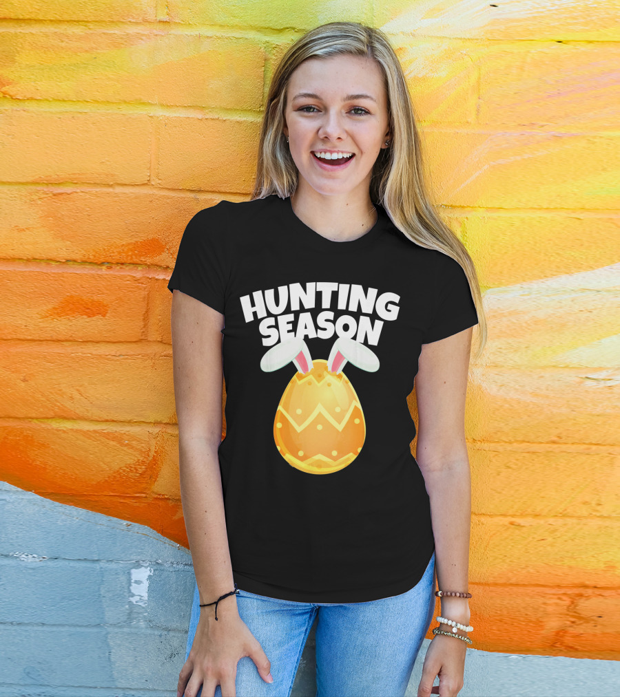 Hunting Season Happy Easter Egg Bun With Bunny Ears T-Shirt