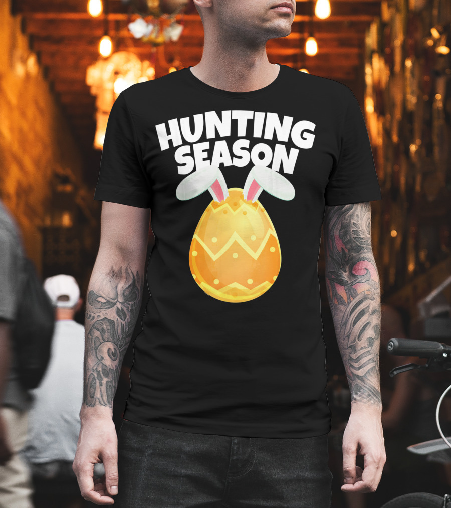 Hunting Season Happy Easter Egg Bun with Bunny Ears T-Shirt