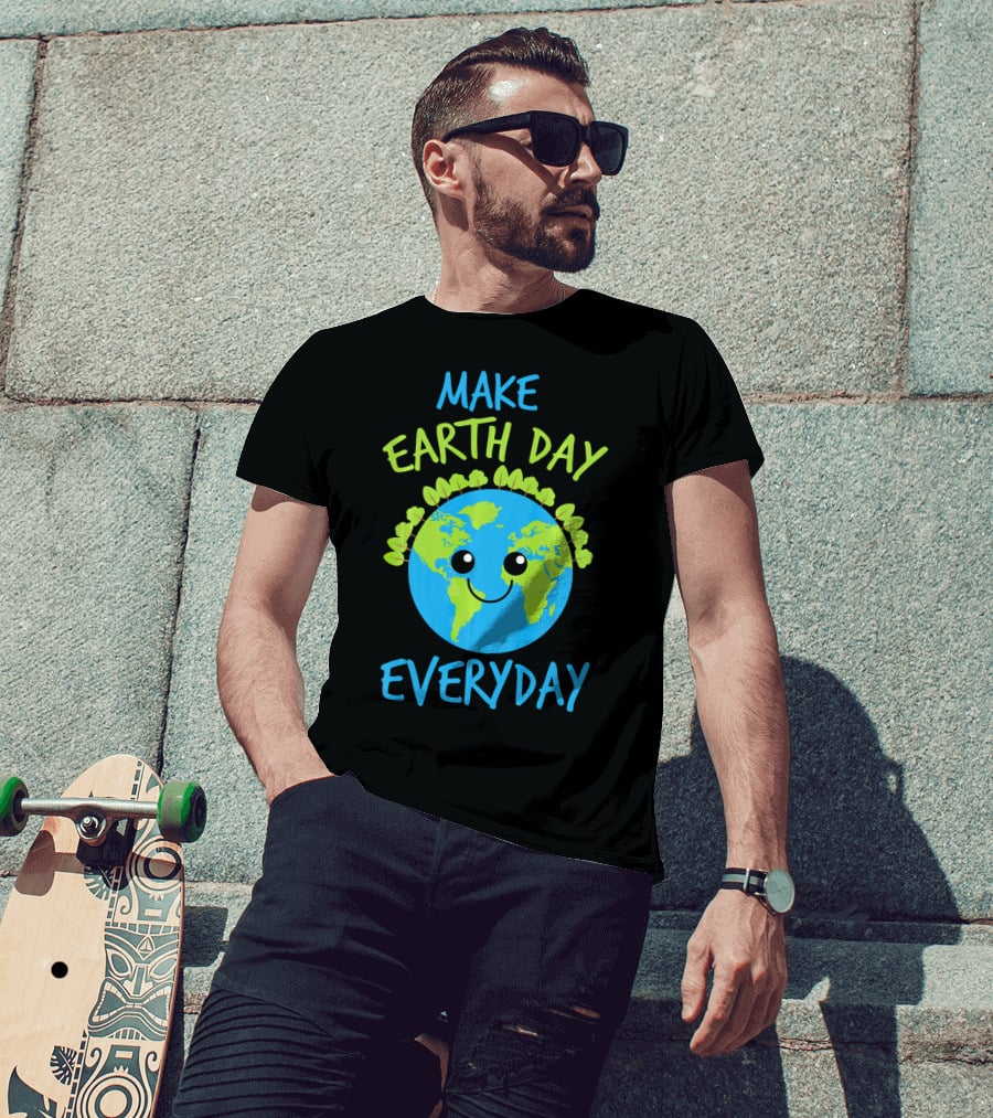 MAKE EARTH DAY EVERYDAY Cute Smiling Earth Cartoon With Green Tree Garland T-Shirt