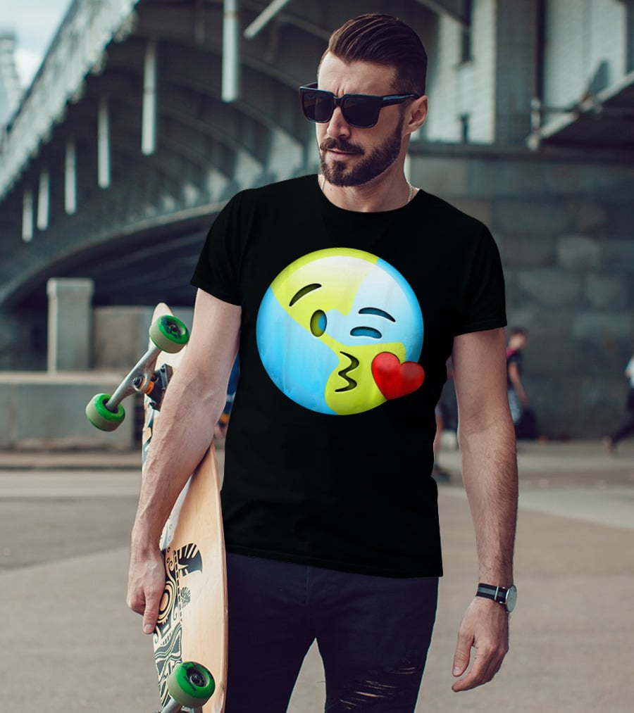 Cute Earth Day Kiss Emoji Lips Kids Emoticon T-Shirt