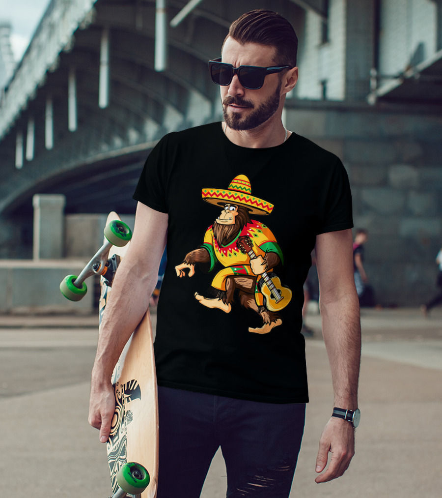 Funny Bigfoot El Squatcho Cinco De Mayo Sombrero Guitar T-Shirt