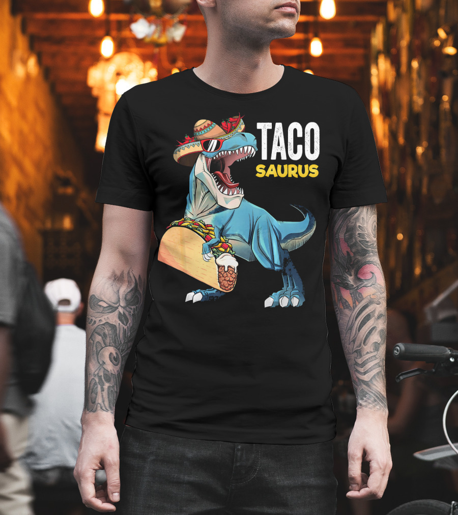 Taco Tuesday Cinco De Tacosaurus Dinosaur Sombrero T-Shirt