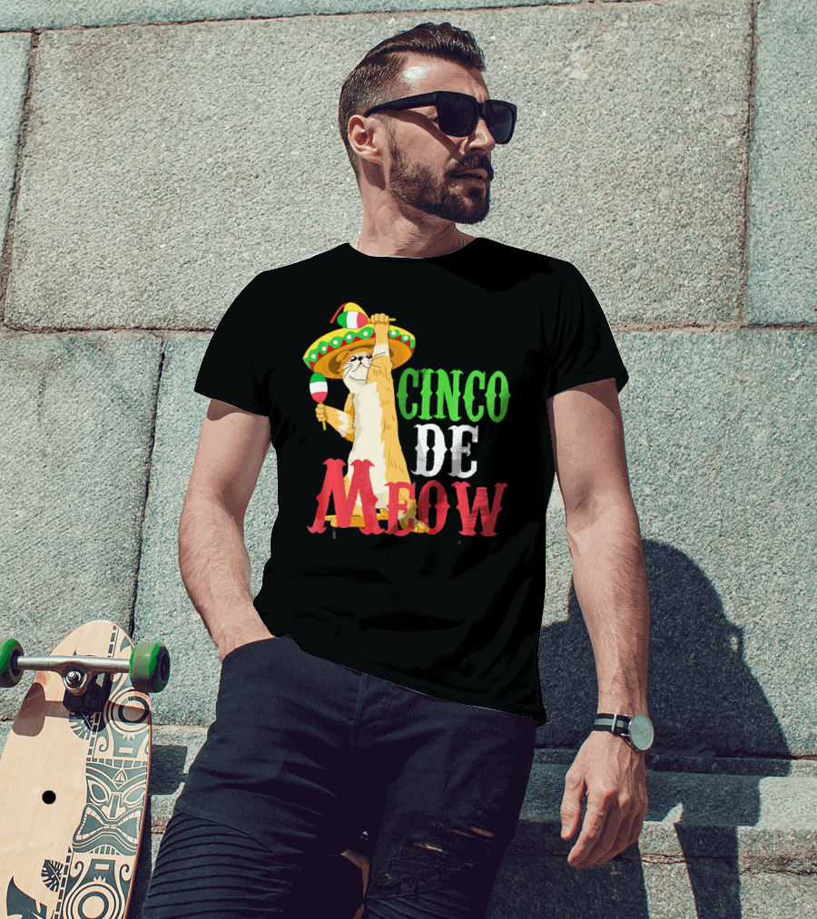 Cinco De Mayo Cinco De Meow Cat Sombrero Maracas T-Shirt