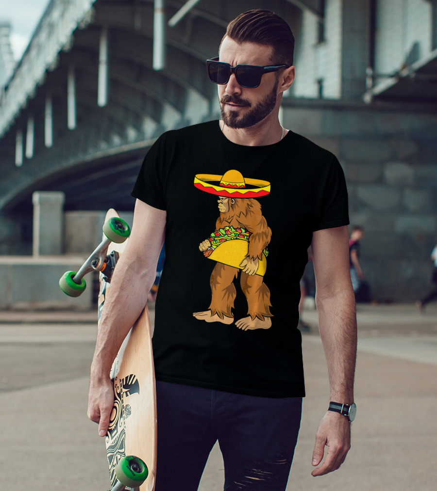 Bigfoot Carrying Taco Sombrero Cinco De Mayo T-Shirt