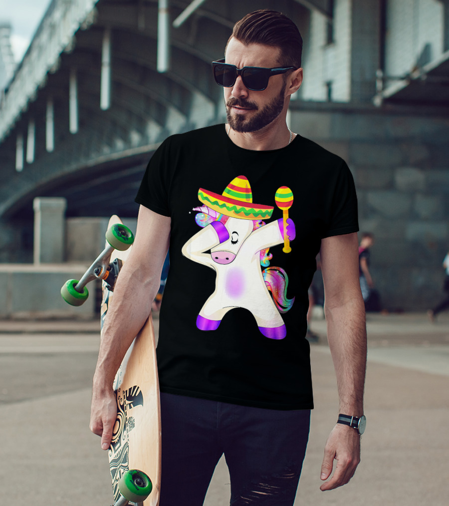 Cinco De Mayo Dabbing Unicorn Sombrero Maracas T-Shirt