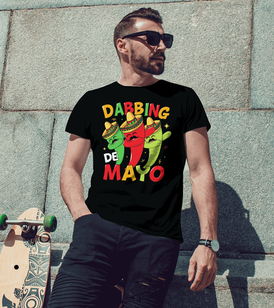 Dabbing Cinco De Mayo Chili Peppers With Sombreros T-Shirt