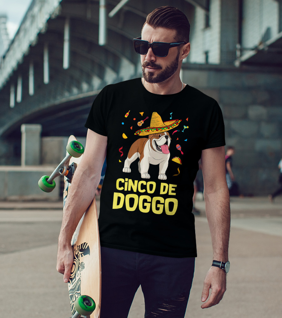 Cinco De Doggo Taco Sombrero English Bulldog T-Shirt