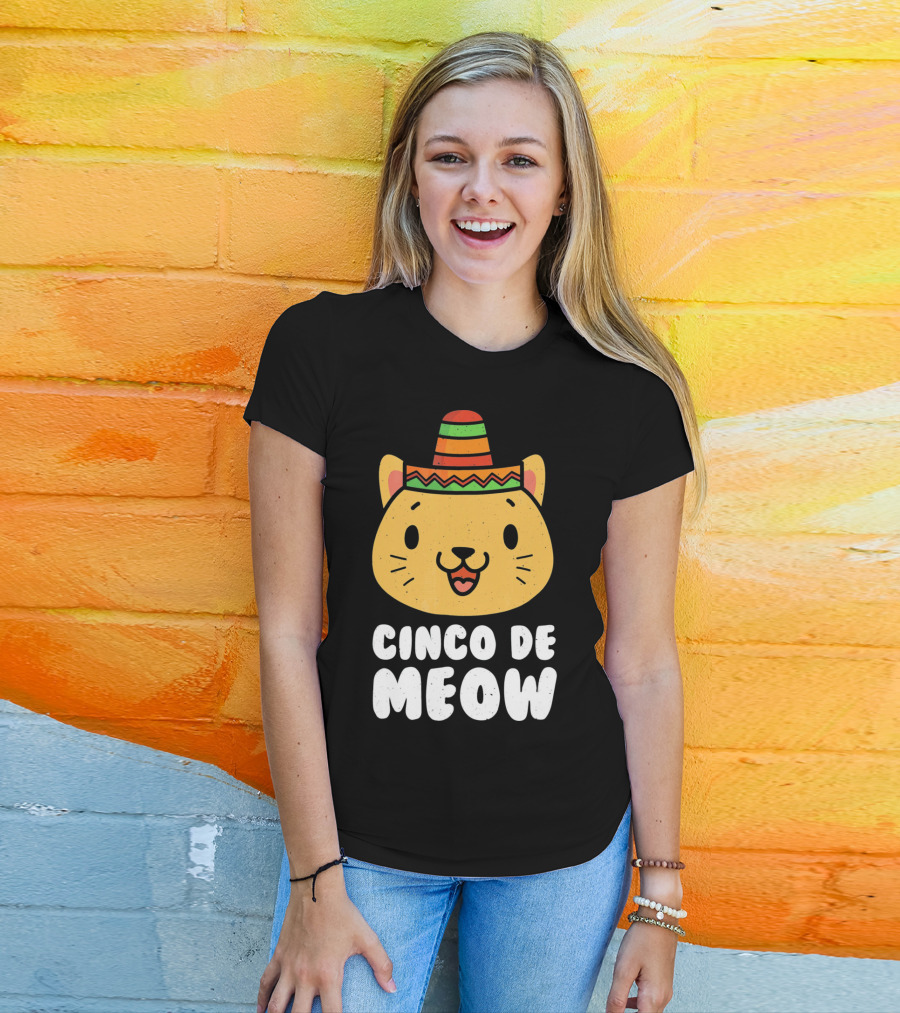 Cinco De Meow Funny Cat With Sombrero Cinco De Mayo T-Shirt