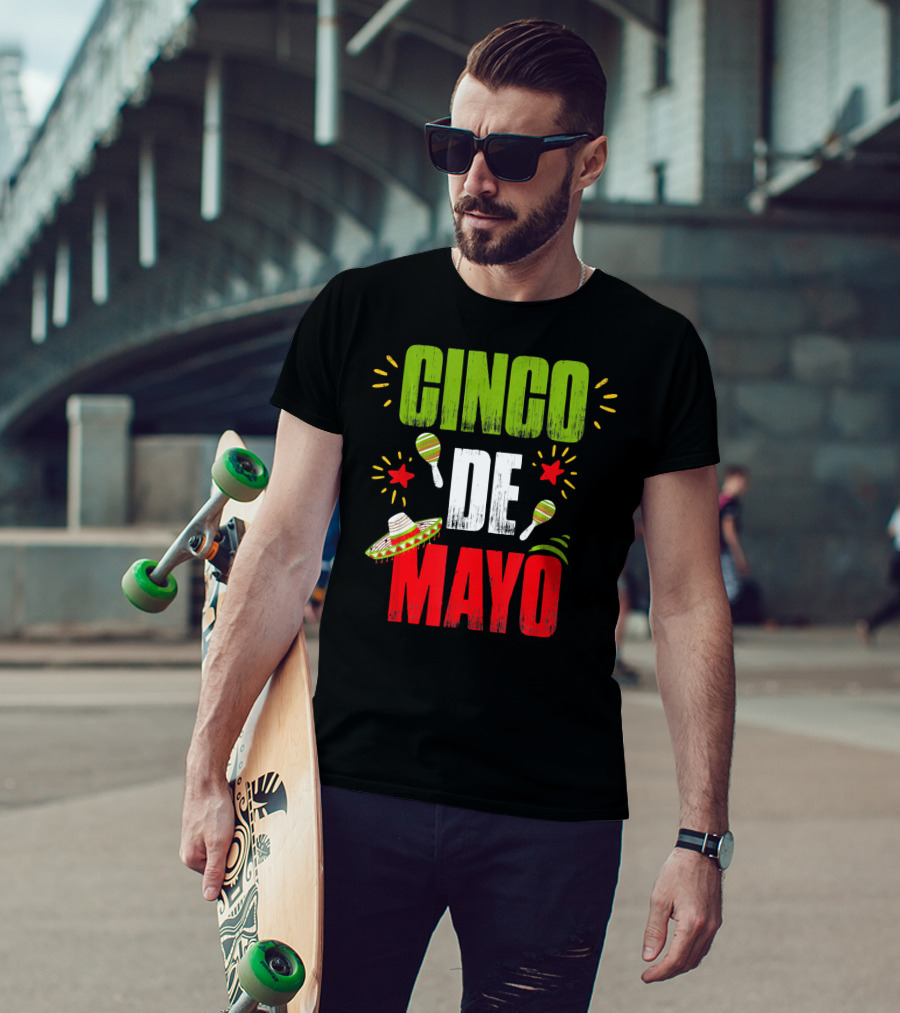 Cinco De Mayo Sombrero Maracas T-Shirt