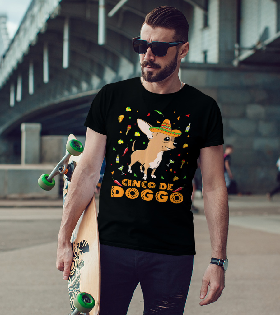 Cinco De Doggo Chihuahua Sombrero Mexican Fiesta Peppers Tequila T-Shirt