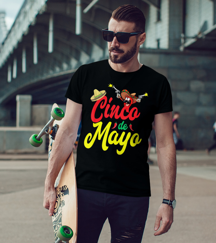 Cinco De Mayo Mexican Party Fiesta Sombrero Chili Pistols T-Shirt