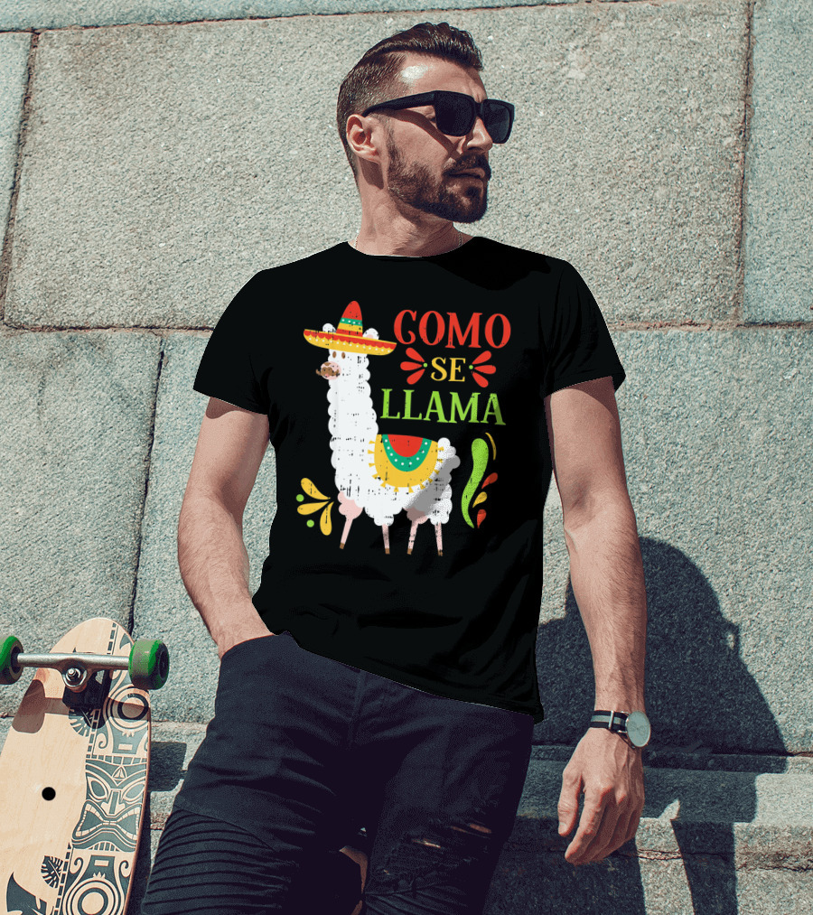 Como Se Llama Funny Cinco De Mayo Llama With Sombrero T-Shirt