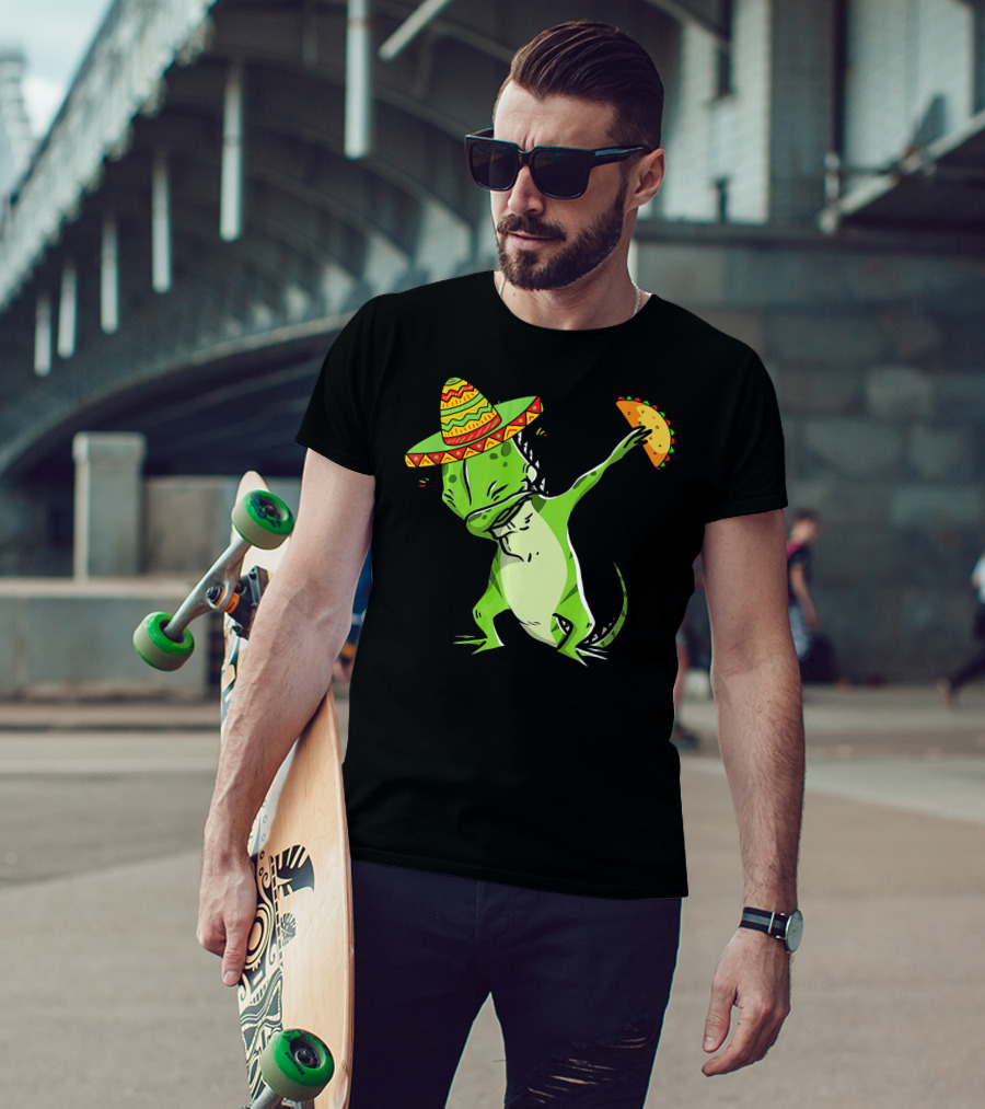 Cinco De Mayo Iguana Dabbing With Taco And Sombrero T-Shirt