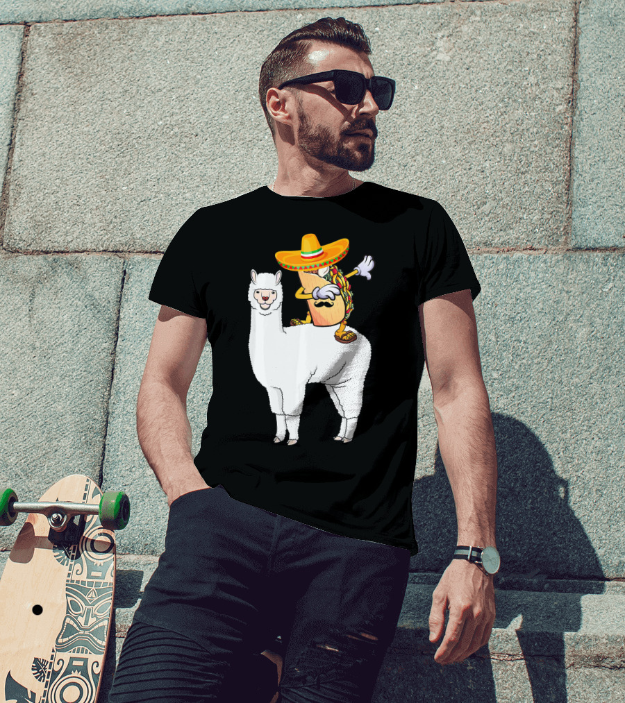 Dabbing Taco With Sombrero On Llama T-Shirt
