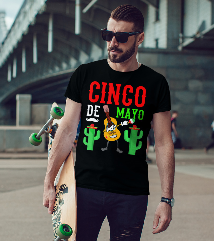 Cinco De Mayo Dabbing Guitar With Cactus And Mustache T-Shirt
