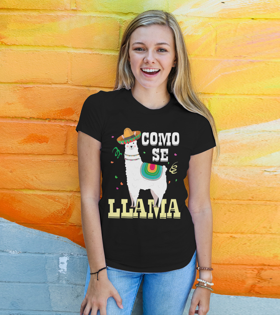 COMO SE LLAMA Cinco De Mayo Llama With Sombrero And Festive Colors T-Shirt