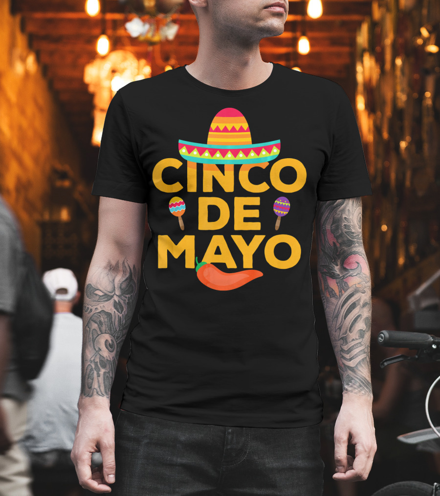 Cinco De Mayo Sombrero Maracas Pepper T-Shirt