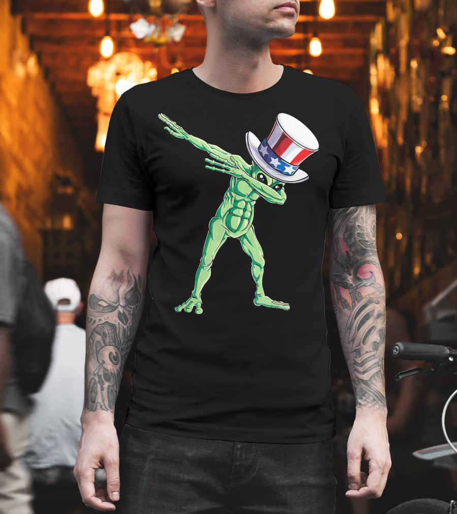Dabbing Alien In American Uncle Sam Hat T-Shirt