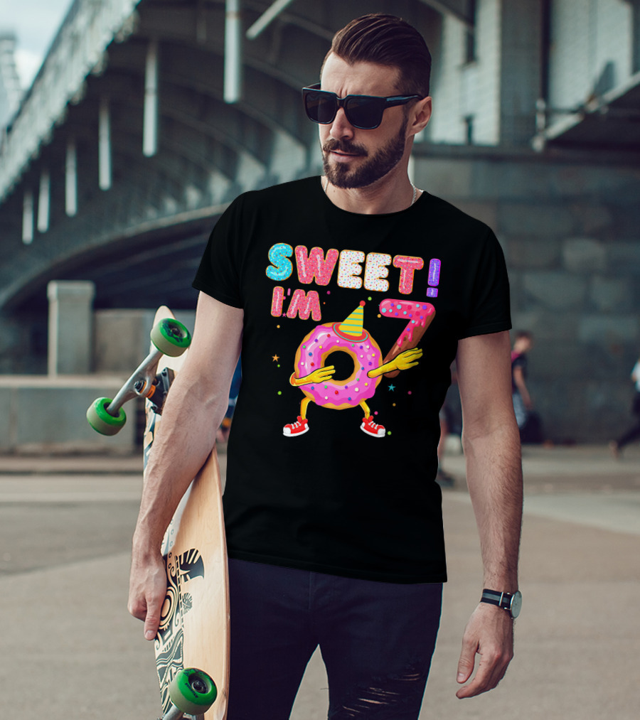 Sweet I'm 7 Birthday Donut Party Hat Fun T-Shirt