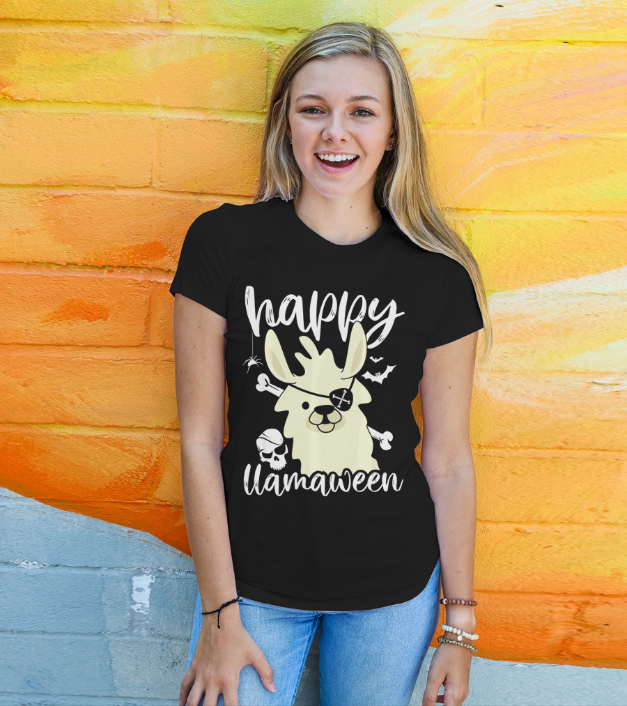 Happy Llamaween Llama Pirate Bats Skull T-Shirt