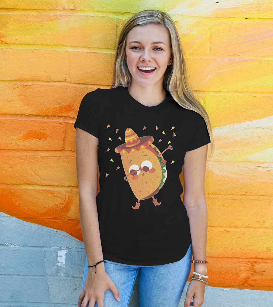 Funny Mexican Dabbing Taco Sombrero Party T-Shirt