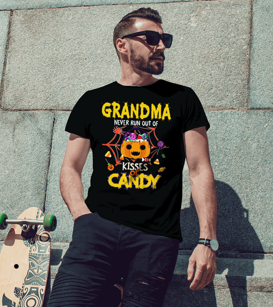 Grandma Never Run Out Of Kisses Or Candy Halloween Pumpkin Spiderweb Treats T-Shirt