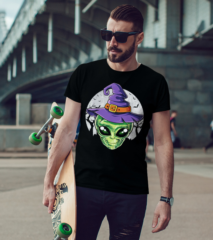 Alien Witch Hat With Moon And Bats T-Shirt