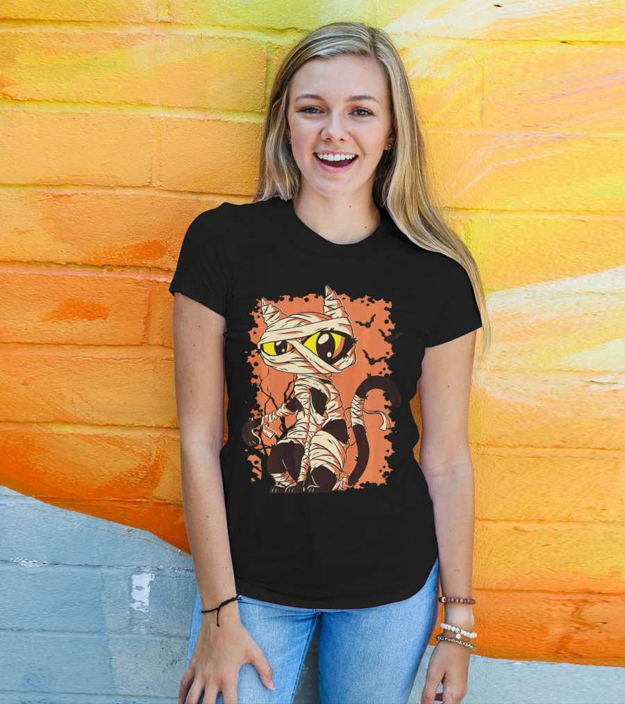 Mummy Cat With Yellow Eyes And Halloween Bats T-Shirt