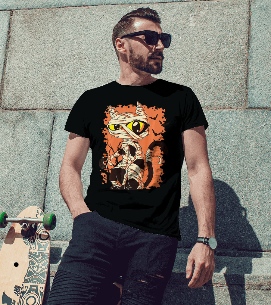 Mummy Cat With Yellow Eyes And Halloween Bats T-Shirt