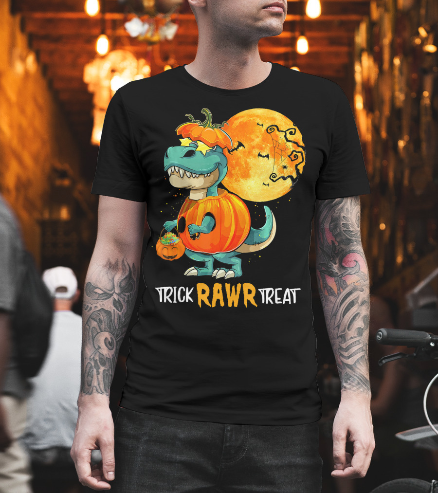 Trick RAWR Treat Rex Dinosaur Halloween Pumpkin Moon T-Shirt