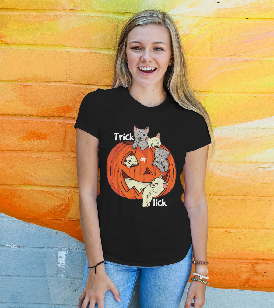 Trick Or Lick Cats In Carved Pumpkin Funny Cat T-Shirt