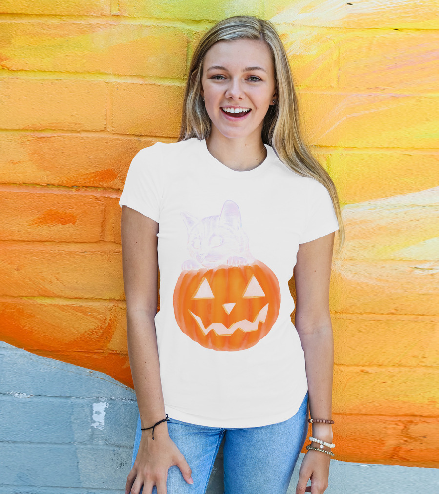 Kitten Peeking From Jack-O'-Lantern Pumpkin Halloween T-Shirt