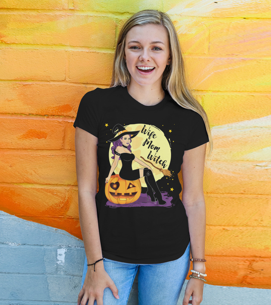 Wife Mom Witch Halloween Women Bro Pumpkin Moon Broomstick T-Shirt
