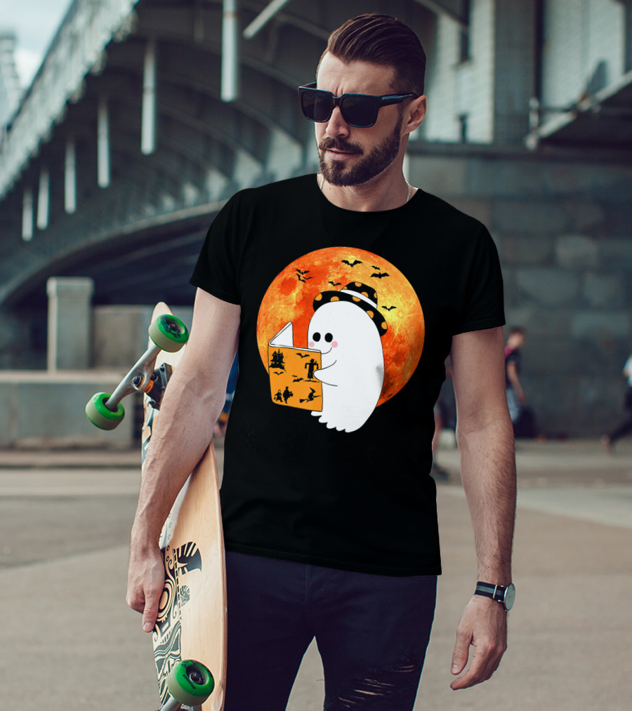 Halloween Ghost Reading Boo Books With Orange Moon And Bats T-Shirt