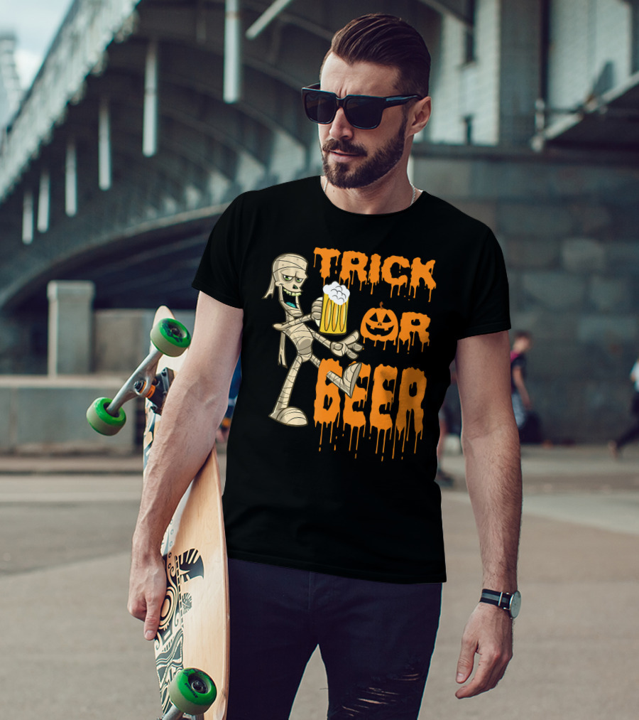 Trick Or Beer Mummy With Pumpkin And Mug T-Shirt