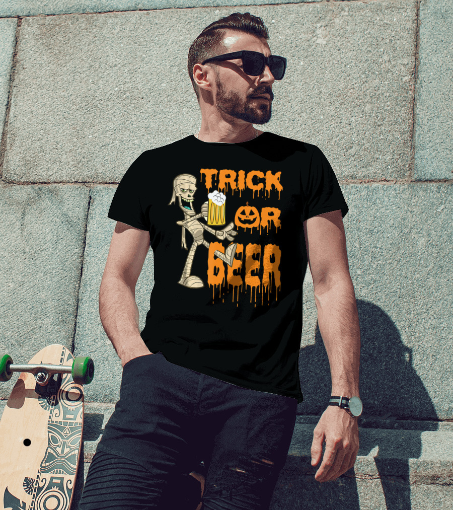 Trick Or Beer Mummy With Pumpkin And Mug T-Shirt