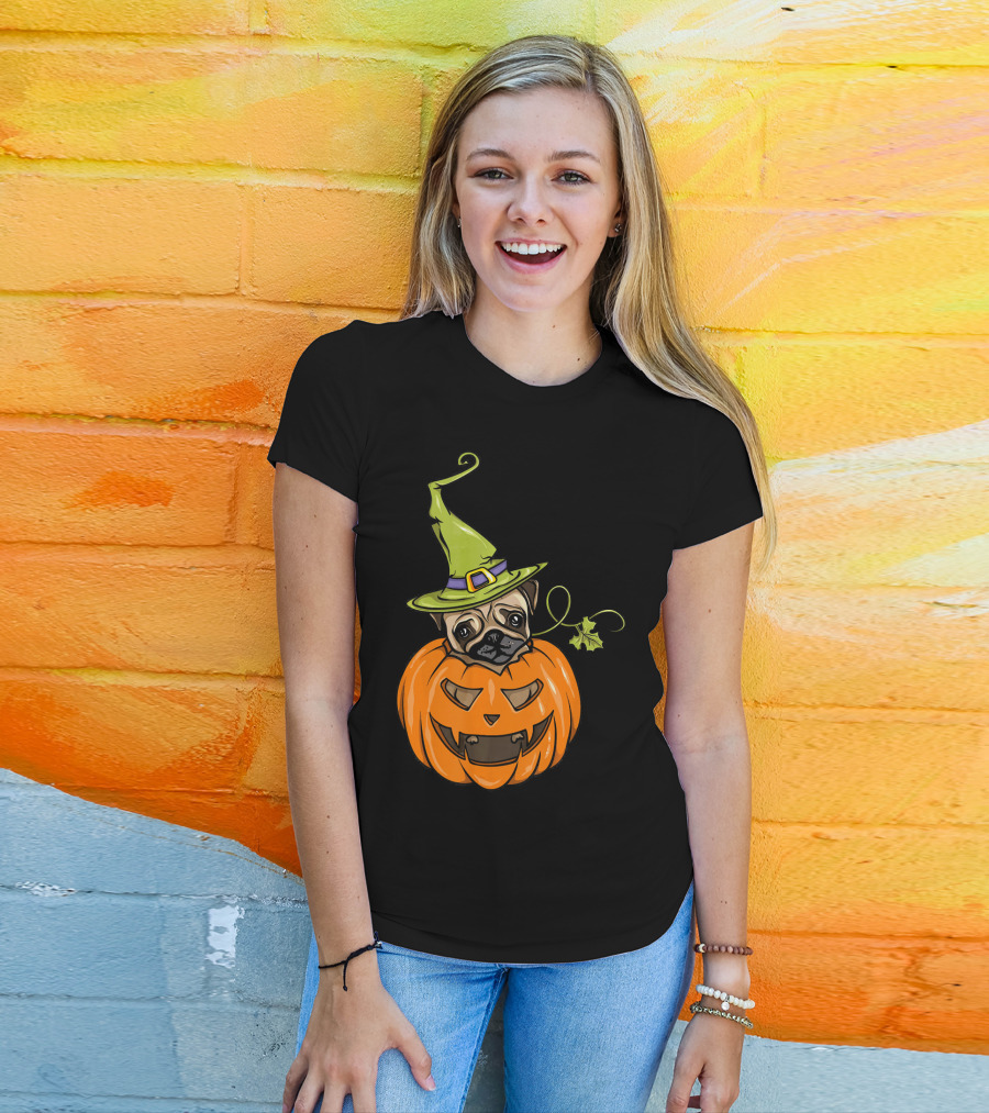 Pumpkin Pug Witch Halloween Costume Women T-Shirt