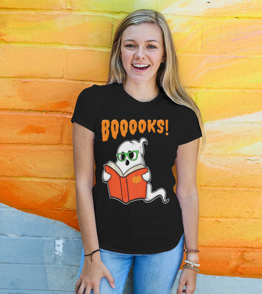 Booooks Ghost With Green Glasses And Pumpkin Book Funny Teacher Halloween T-Shirt