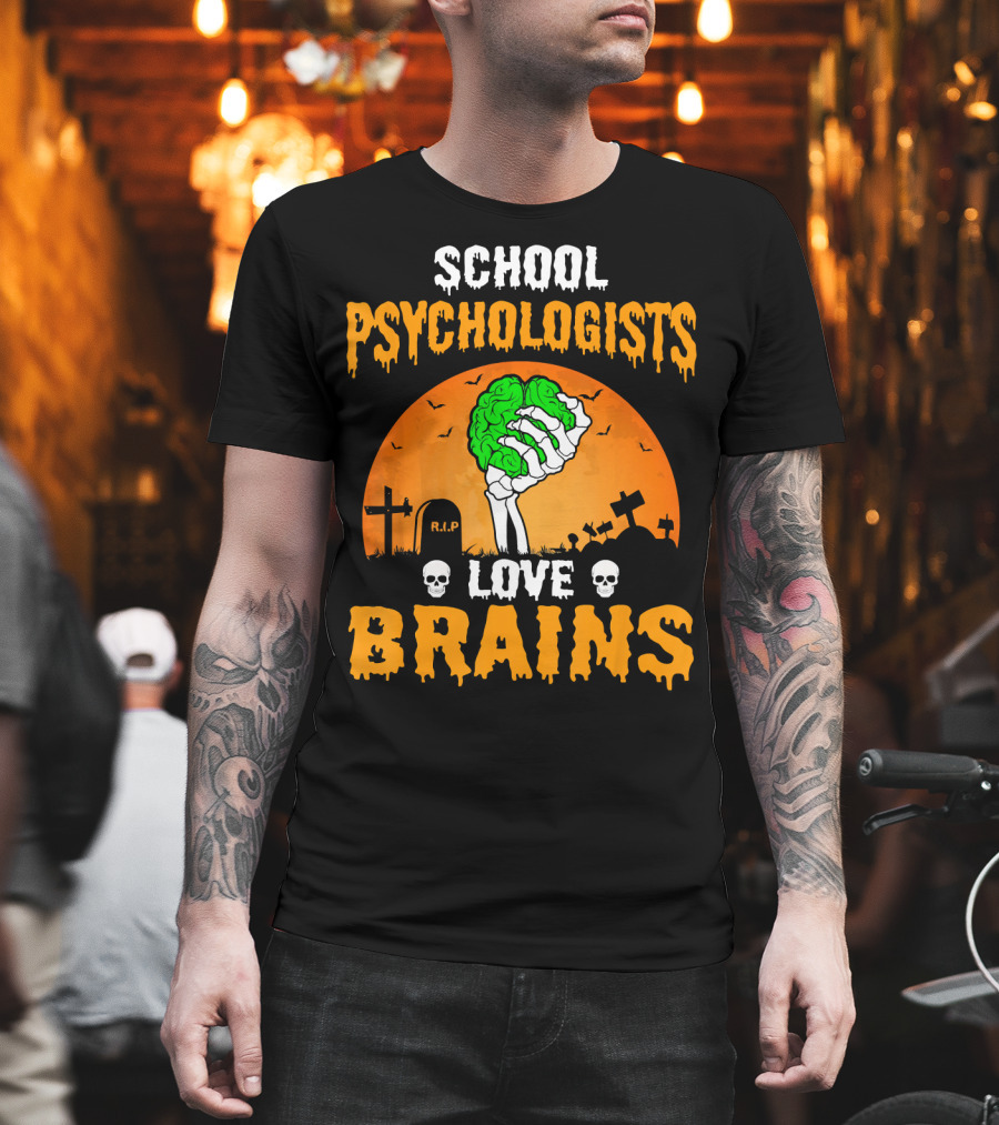 School Psychologists Love Brains Zombie Graveyard T-Shirt
