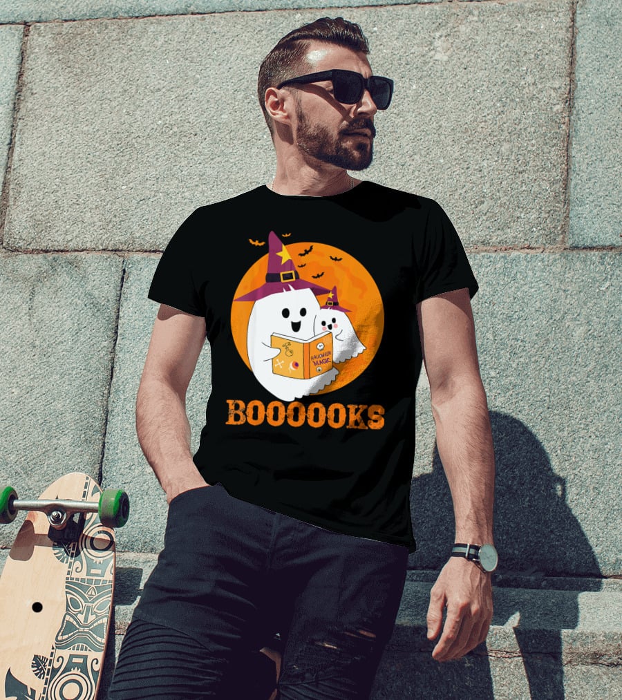 BOOOOKS Halloween Magic Ghosts Reading In Witch Hats T-Shirt