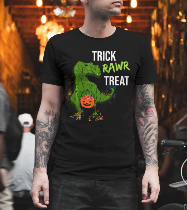Trick Rawr Treat Halloween Rex Dinosaur with Candy and Pumpkin T-Shirt Trick Rawr Treat Halloween Rex Dinosaur with Candy and Pumpkin T-Shirt